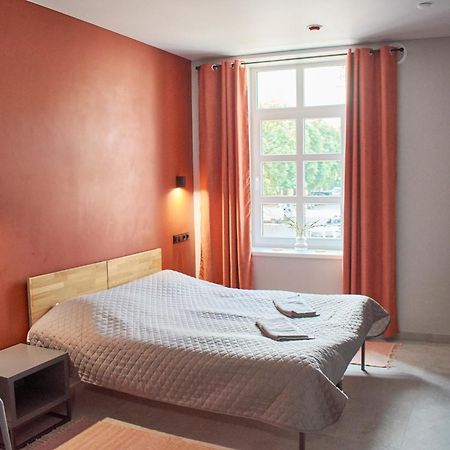 Hotel Florian à Kamianets-Podilsky Extérieur photo